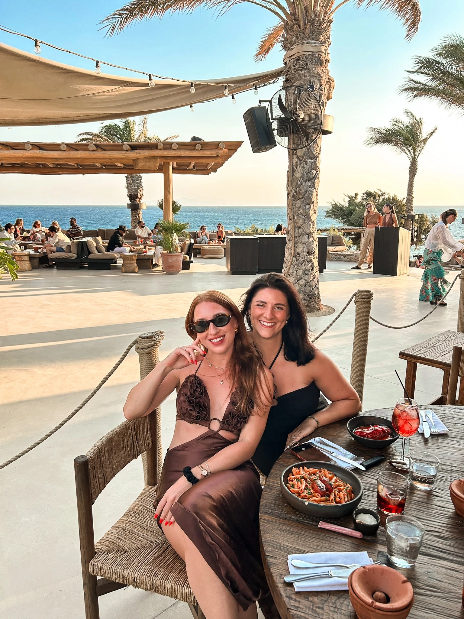 HOMFI-MYKONOS-2026-04.webp