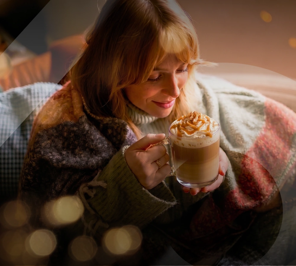home-header-autumn-tastes-best-at-home-feel-the-joyofliving-mobile.webp